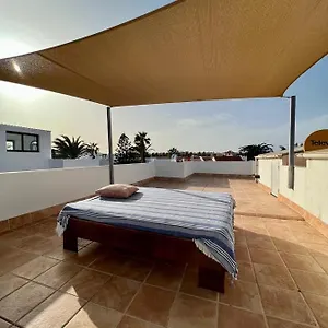 Pura Vida Surf Camp & School , La Oliva Spanien